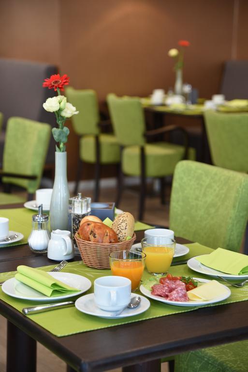 Gda Hotel Am Schlosspark Bad Homburg vor der Hohe Bagian luar foto